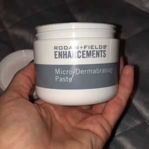 Rodan and Fields microdermabrasion paste